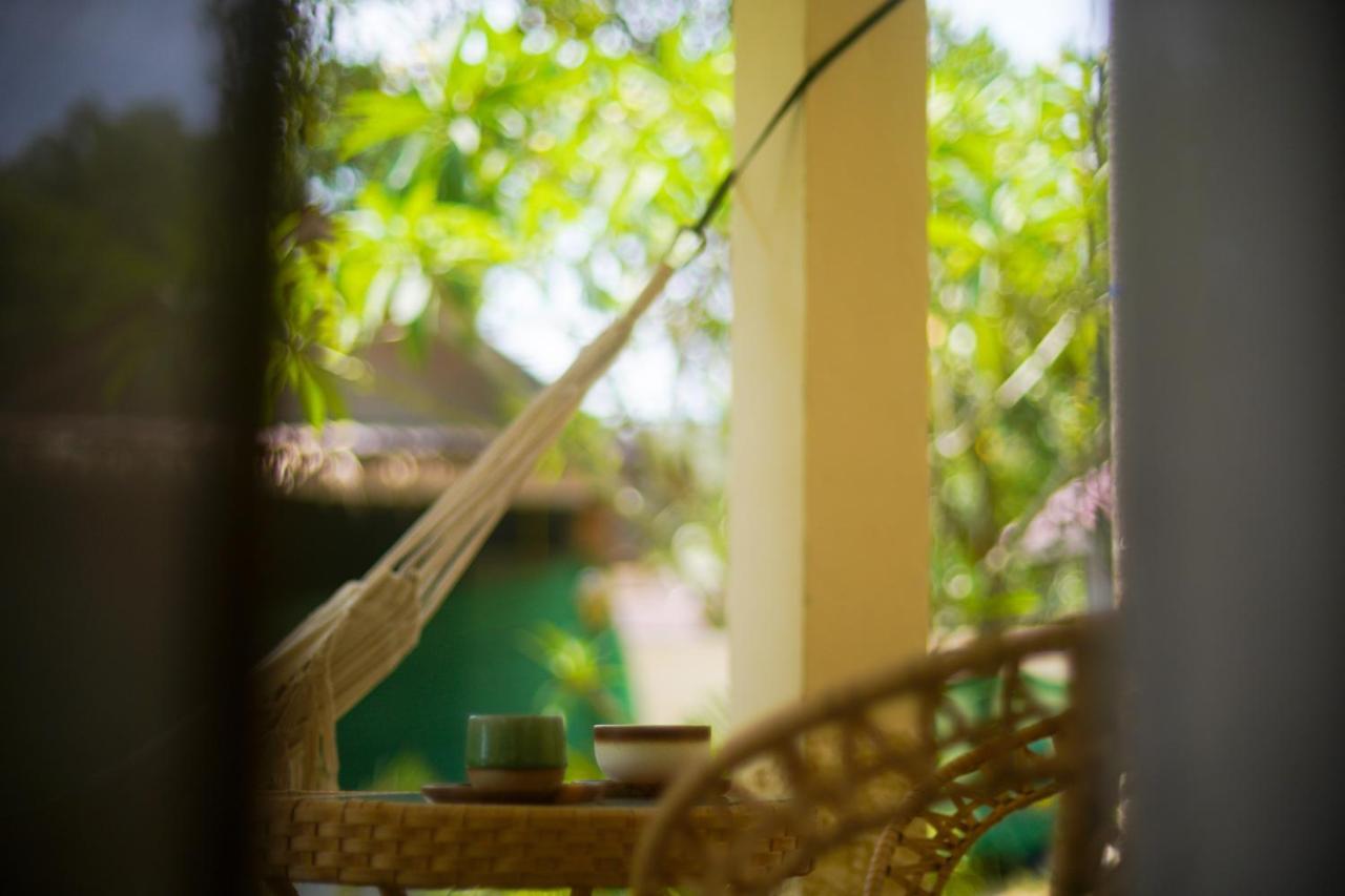 Ocean Vibes Hotel Thong Sala Buitenkant foto
